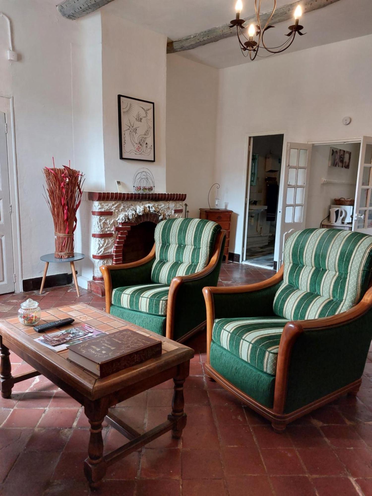 La Quietude Hotel Котиняк Екстериор снимка