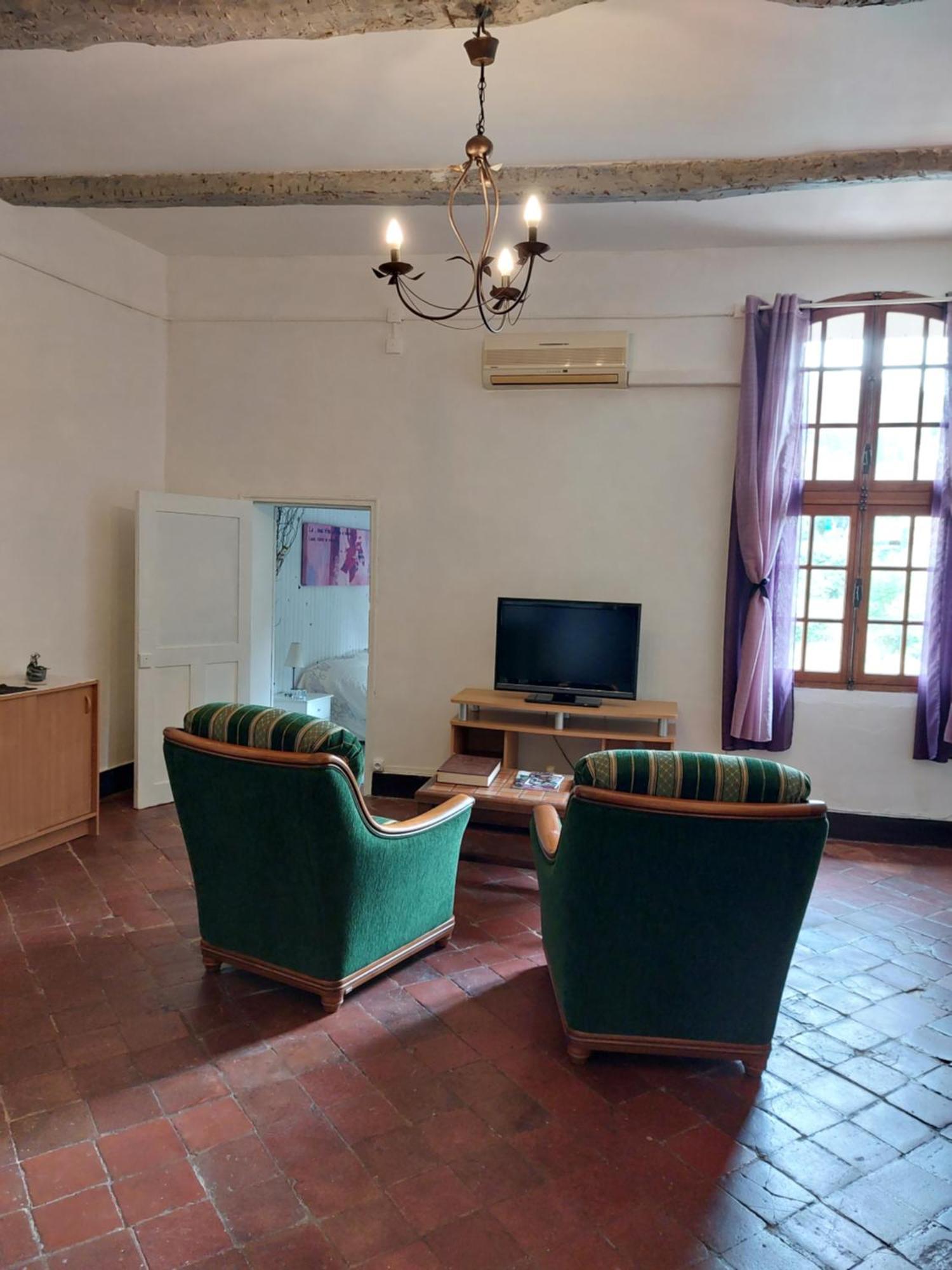 La Quietude Hotel Котиняк Екстериор снимка